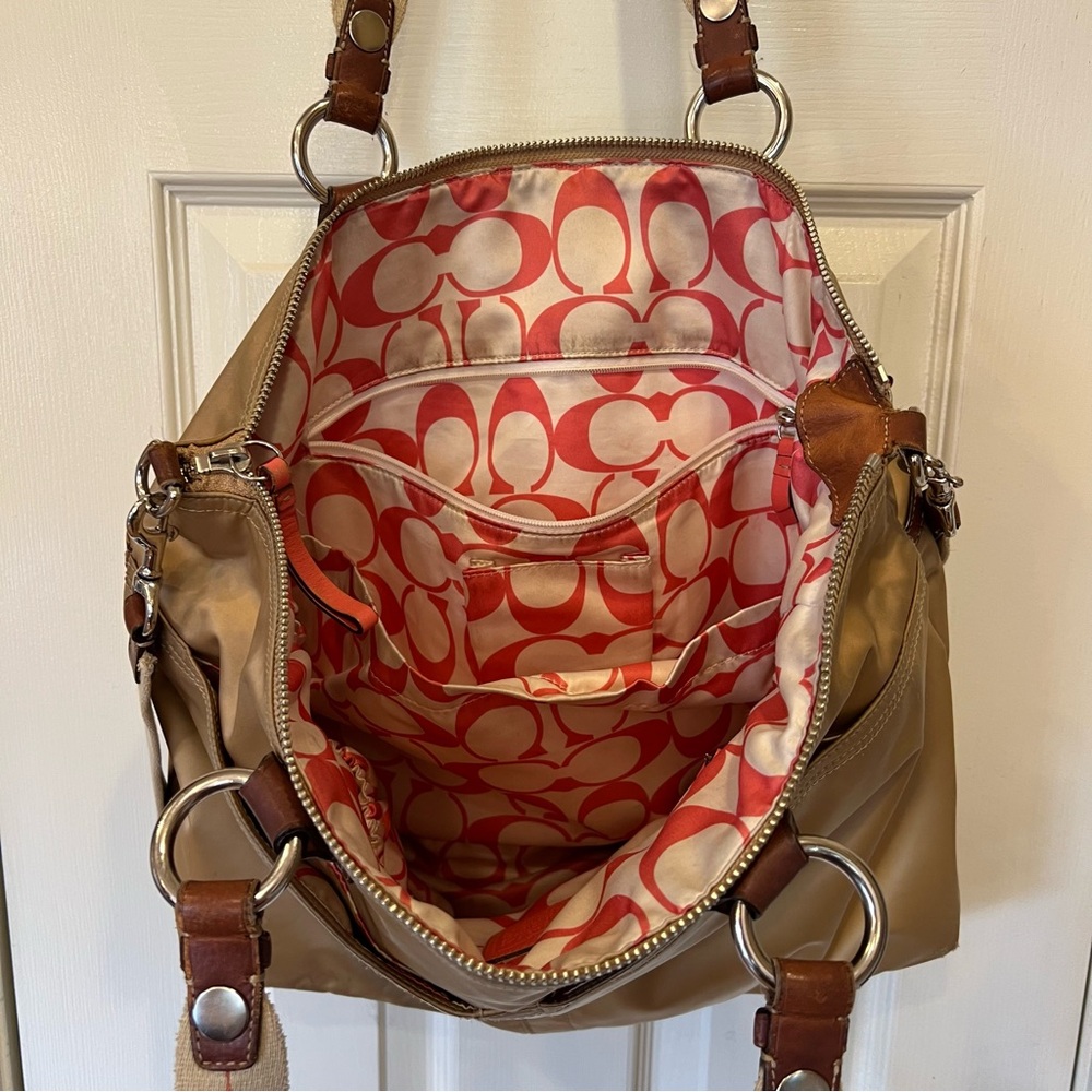 COACH 2007 Champagne Satin Fabric Hamptons Weekend Tote Purse 11748 Crossbody - Picture 8 of 16